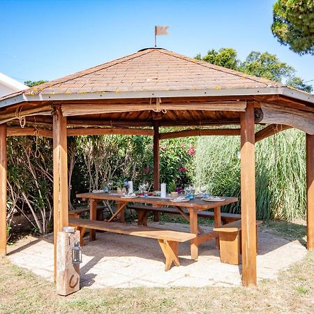 Agriturismo L'Istrice Di Gio Montalto di Castro Bagian luar foto
