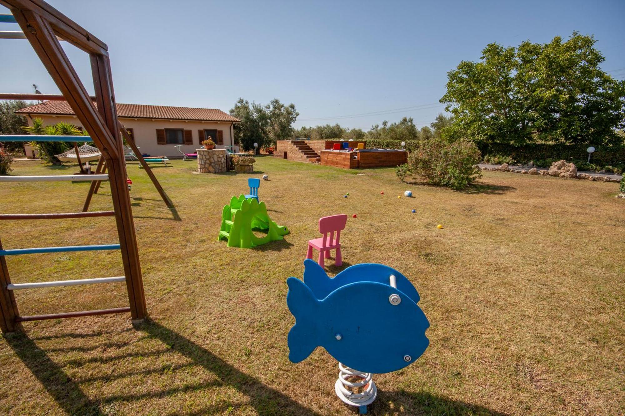Agriturismo L'Istrice Di Gio Montalto di Castro Bagian luar foto