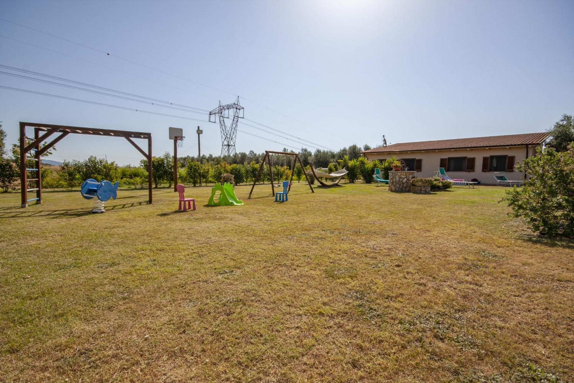 Agriturismo L'Istrice Di Gio Montalto di Castro Bagian luar foto